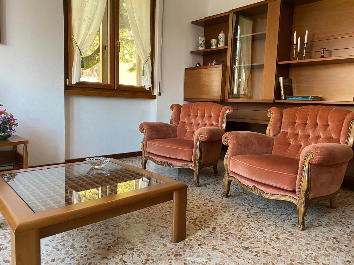 Vila Villino Carla Lipomo Exteriér fotografie